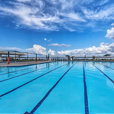 Idyllic Montgomery Condo With Pool And Lake View! מראה חיצוני תמונה